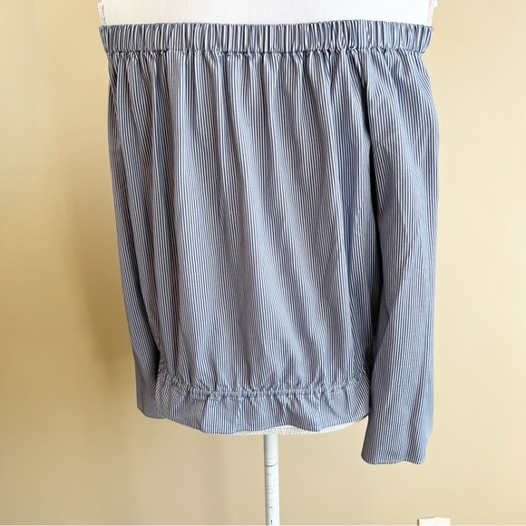 THEORY Odetta stretch off shoulder blouse seersucker size small blue white - Picture 7 of 8
